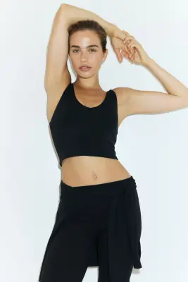 Top de sport court SoftMove™ - Noir — photo 2