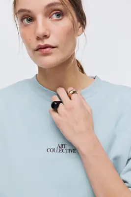 Sweat avec texte - Turquoise clair/Art Collective — photo 1