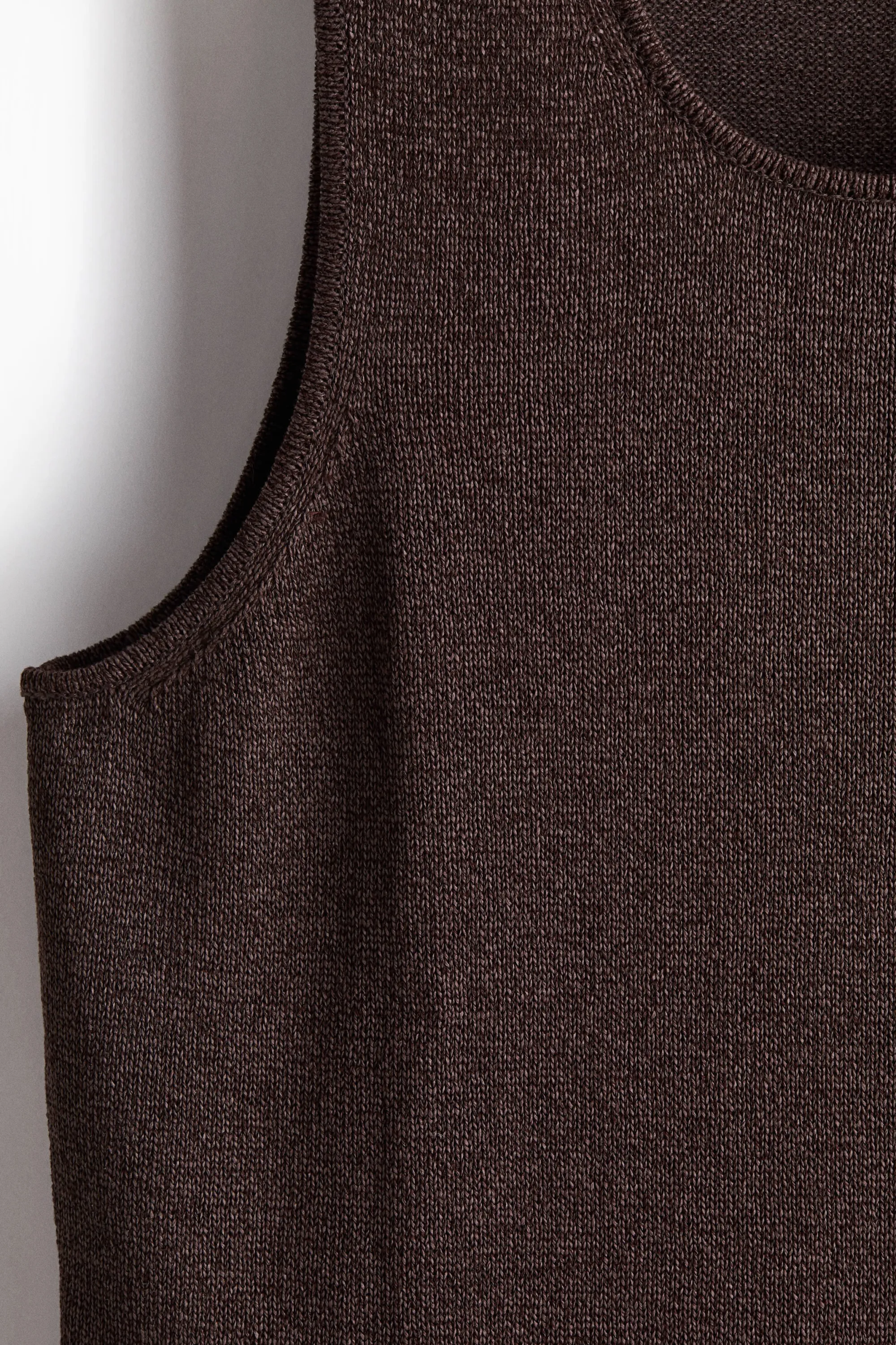 Débardeur vaporeux Regular Fit - Marron foncé