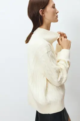 Pull oversize avec col zippé - Crème — photo 4