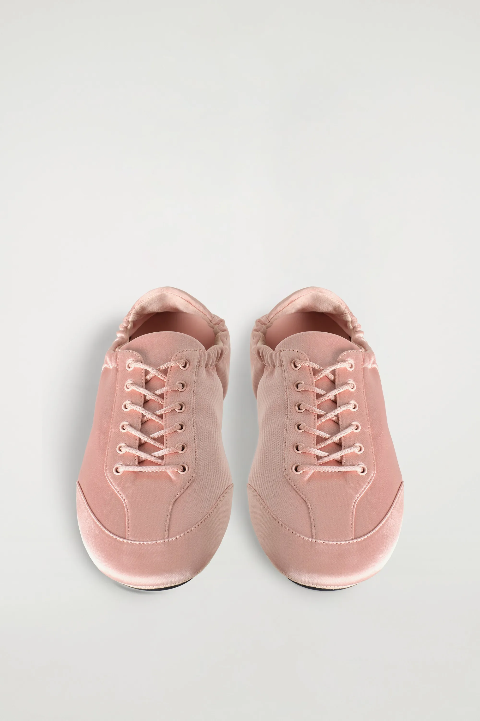 BASKETS FAÇON BALLERINES SATINÉES - ROSE POUDRÉ