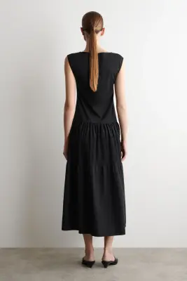 ROBE MIDI À TEXTURE CONTRASTÉE - NOIR — photo 3