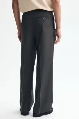 Pantalon chic Loose Fit en laine mélangée - Gris foncé — photo 3