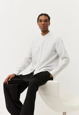 La chemise col officier - Blanc cassé — photo 3
