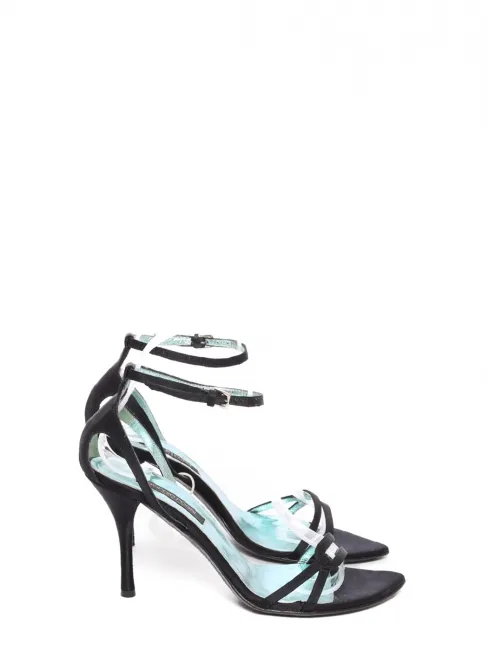 Sandales à talon en satin noir et bride cheville Prix boutique 610€ Taille 36,5