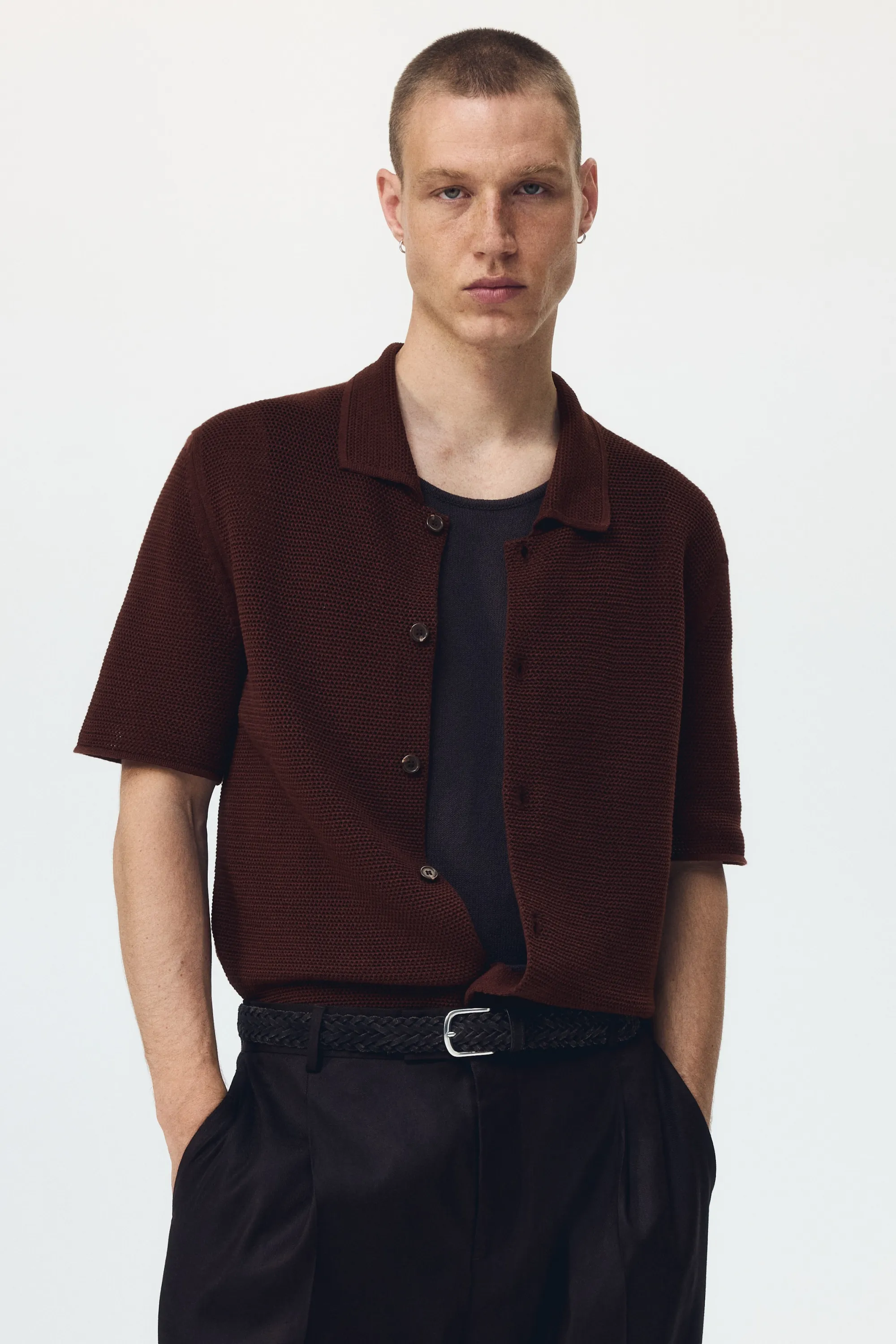 Chemise Regular Fit en maille ajourée - Marron foncé