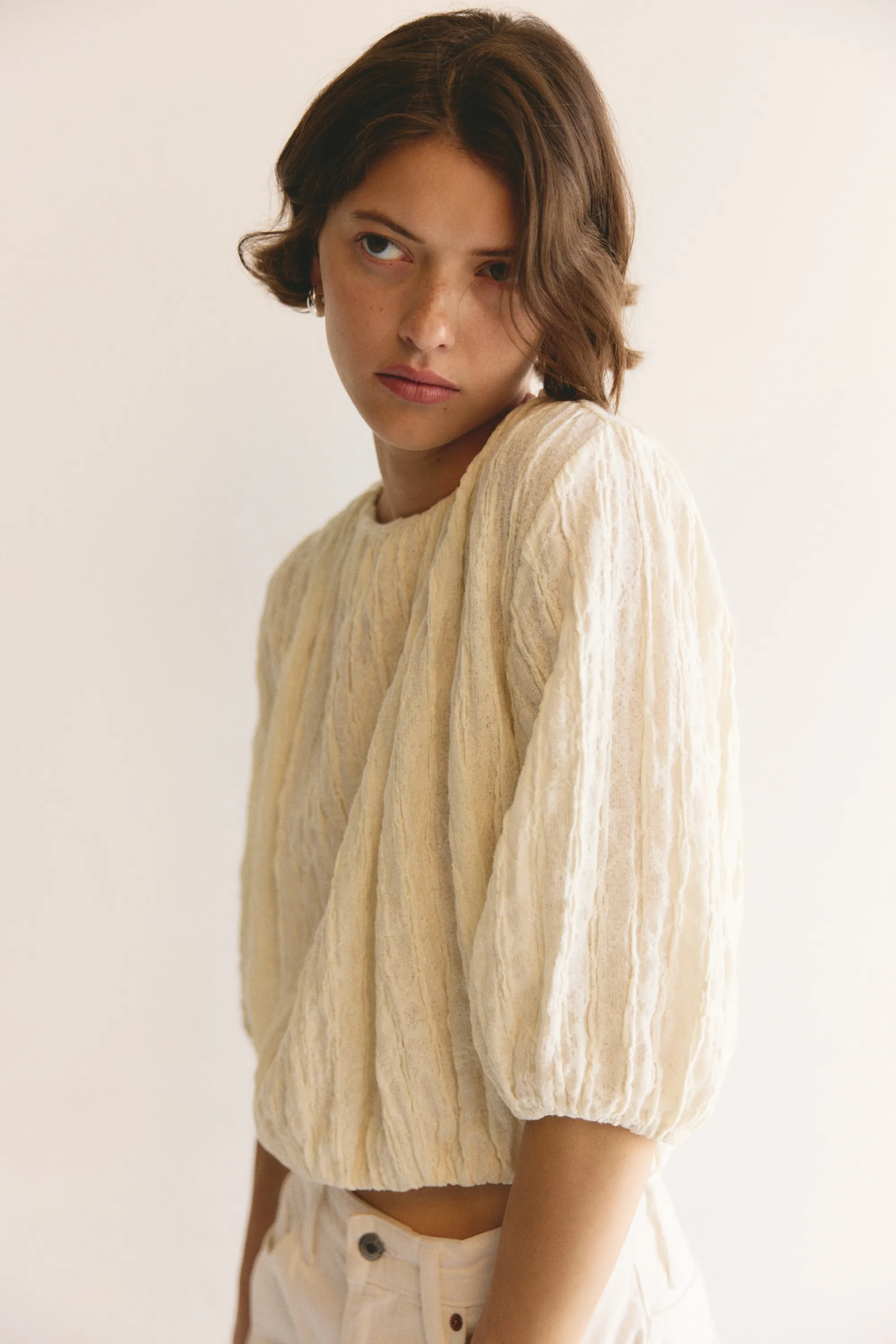 Blouse texturée avec base à effet boule - Crème