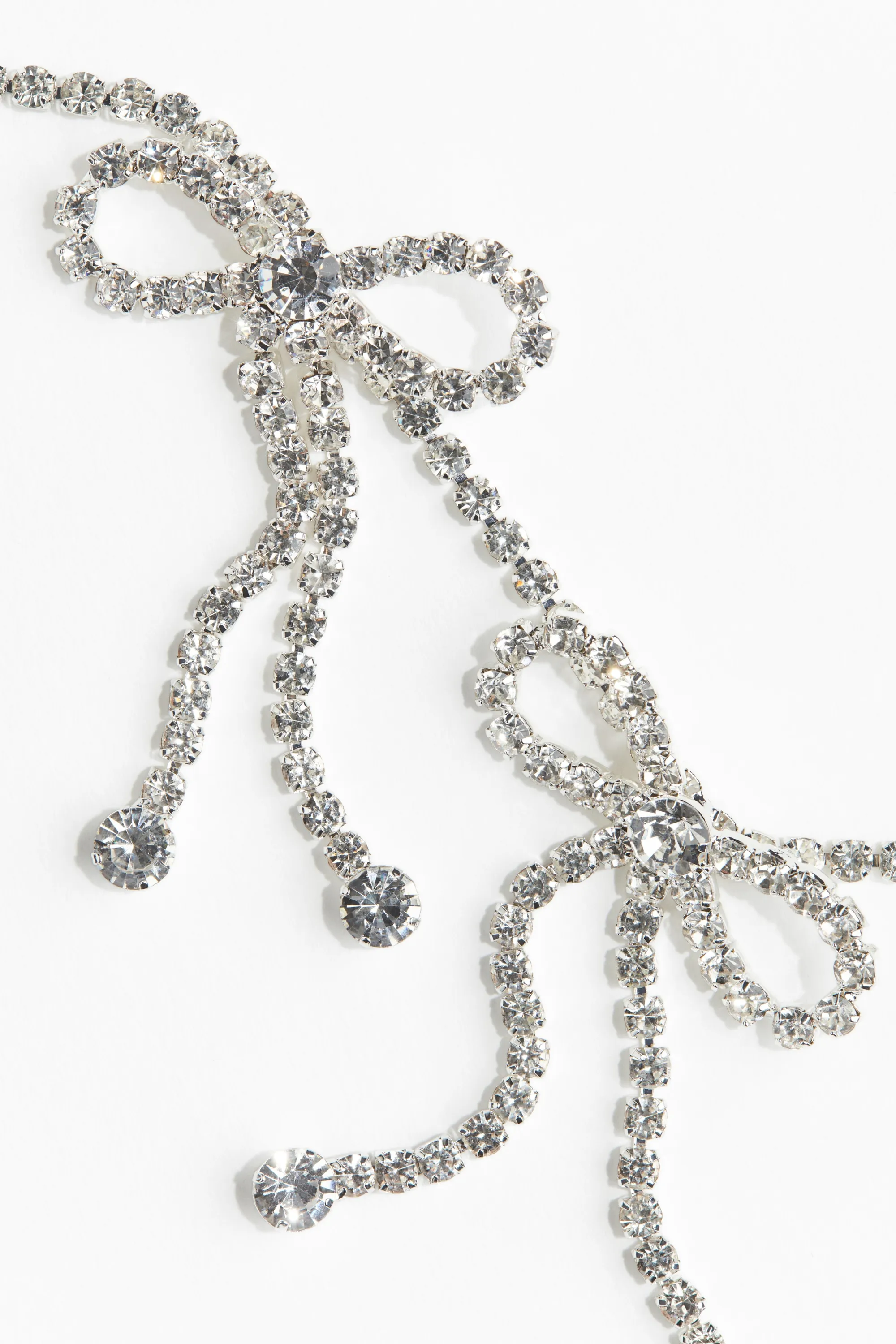 Collier avec chaîne à strass et nœuds - Argenté