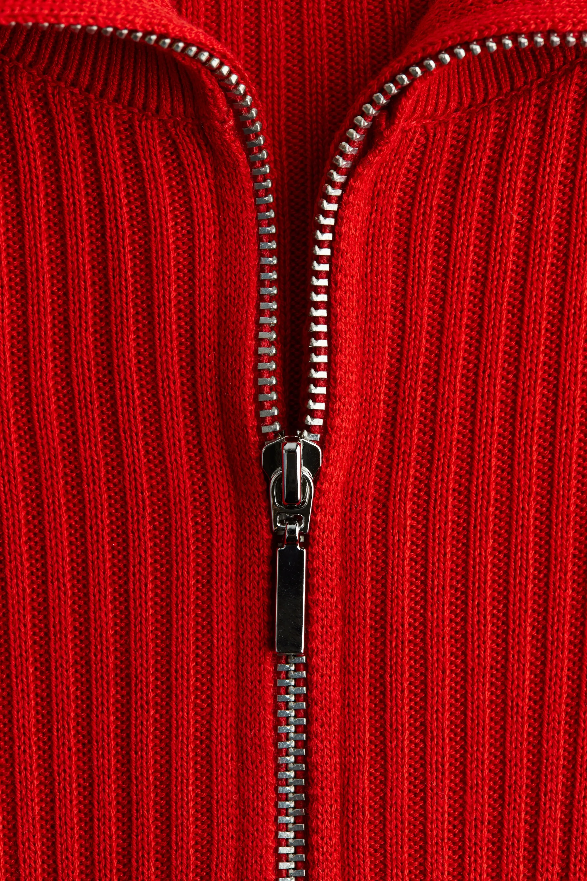 Top en maille côtelée avec col zippé - Rouge