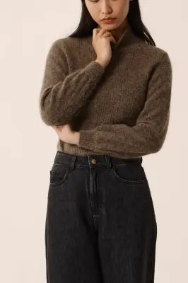 Pull Annette Galet — photo 3