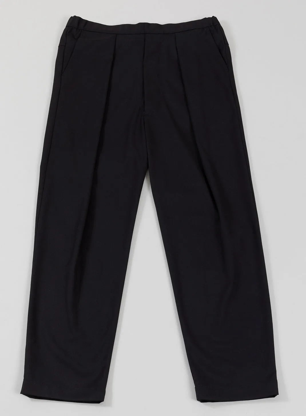 Pants with Deep Pleats in Black Serge