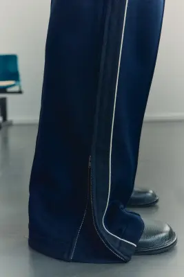 Pantalon de survêtement évasé Regular Fit - Bleu foncé — photo 2