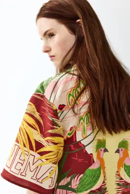 Short-sleeved patterned shirt - Rouge foncé/motif — photo 2