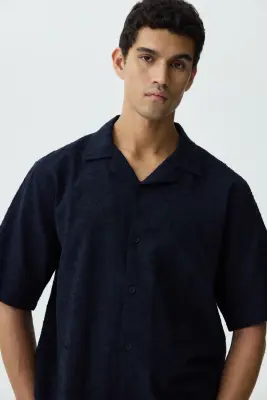 Chemise texturée Relaxed Fit avec col cubain - Noir — photo 2