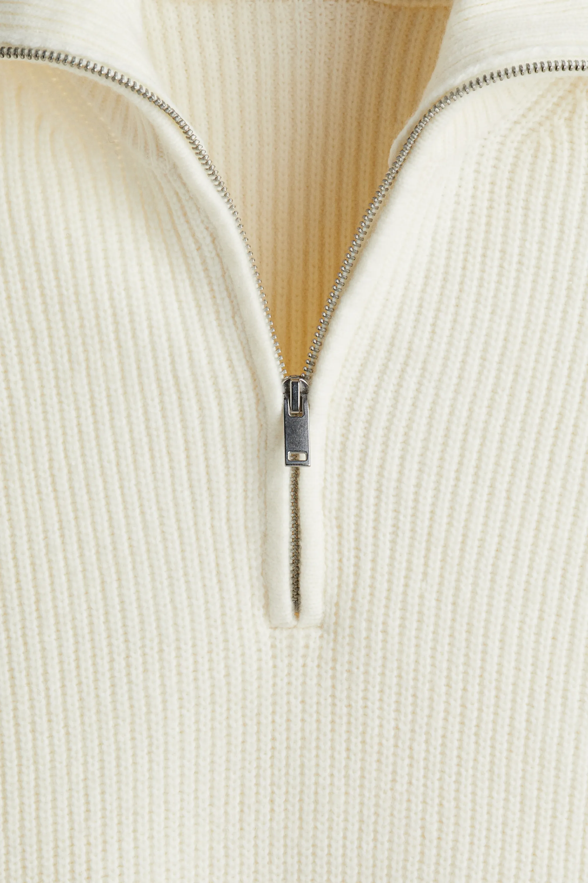 Pull Regular Fit avec col zippé - Blanc
