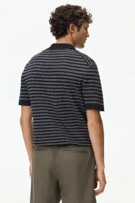Polo Regular Fit en lin mélangé - Noir/rayé — photo 3