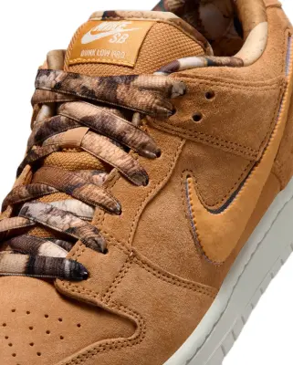 NOTE Manchester x SB Dunk Low Brew & Biscuits — photo 4
