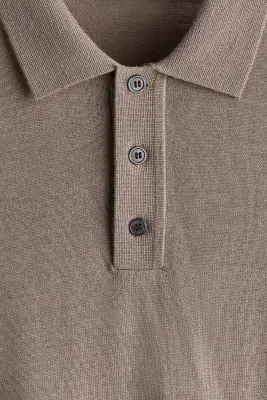 Polo Regular Fit en laine mérinos - Taupe — photo 5
