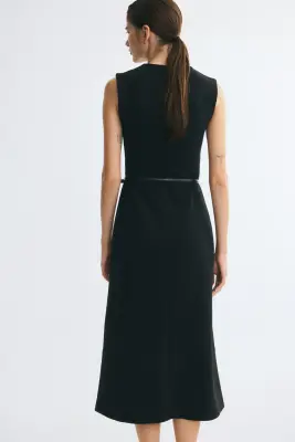 Robe en jersey romanite avec ceinture - Noir — photo 2