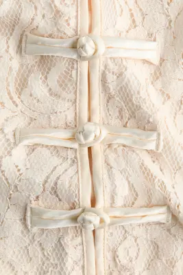 Robe à boutons noués en dentelle - Beige clair — photo 3