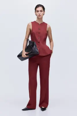 Gilet sans manches avec basque - Rouge foncé — photo 1