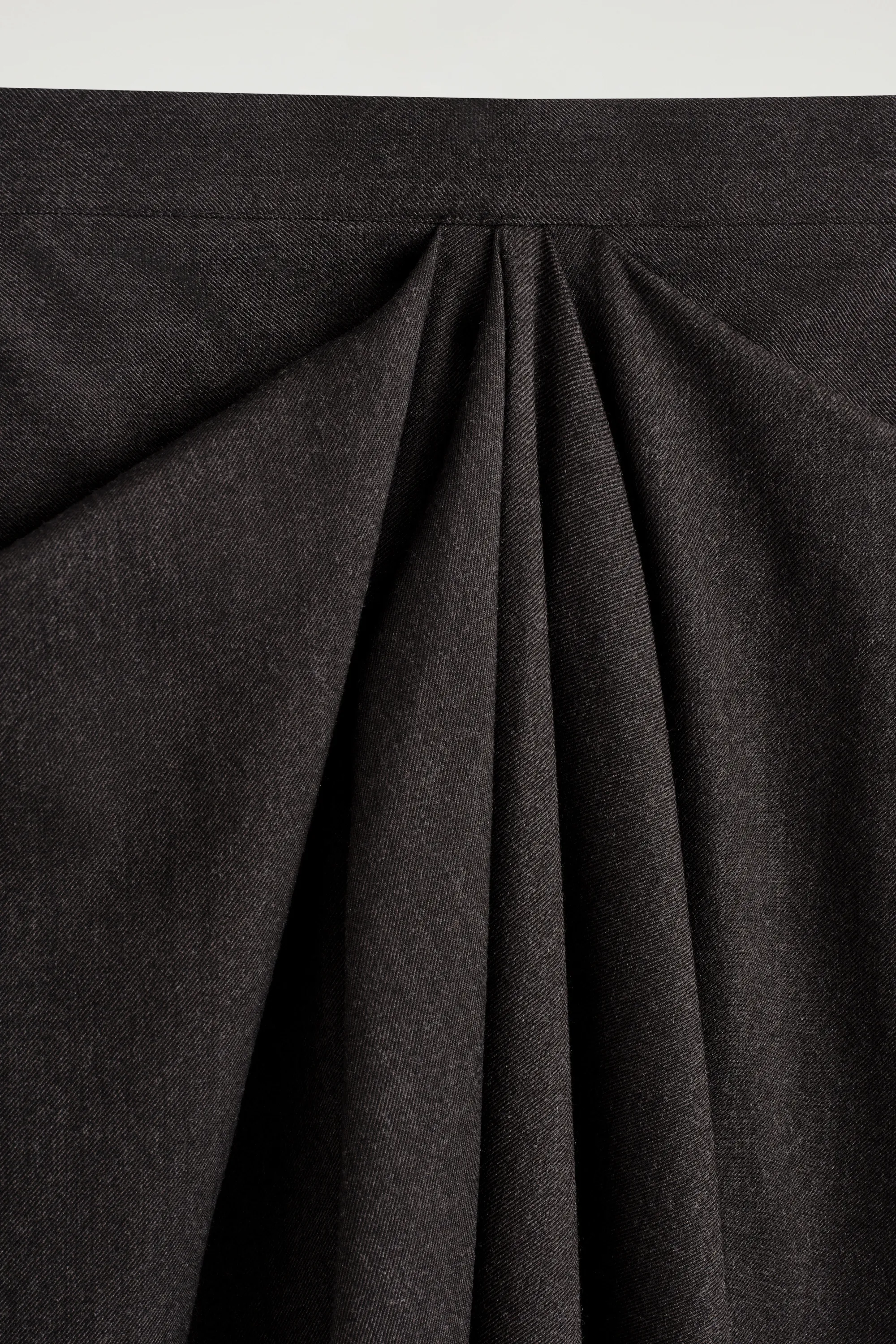 JUPE MIDI DRAPÉE EN LAINE MÉLANGÉE - GRIS ANTHRACITE CHINÉ