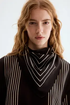 Blouse avec foulard - Marron foncé/rayé — photo 1