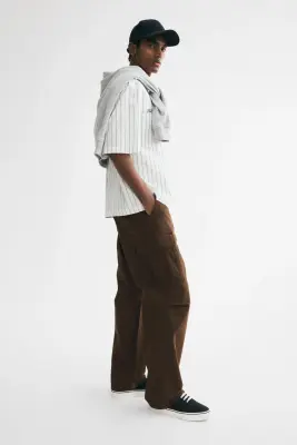 Pantalon cargo Relaxed Fit - Marron foncé — photo 3