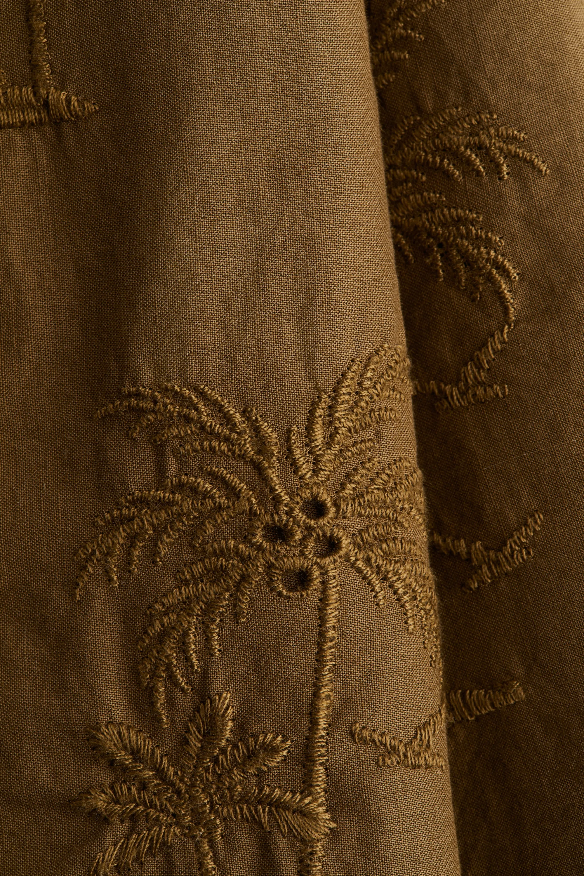 Robe brodée à bretelles fines - Marron
