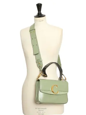 Sac C à bandoulière en cuir vert tilleul Prix boutique 1500€ — photo 3