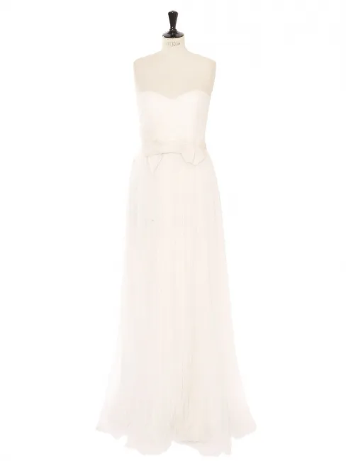 Robe de mariée bustier en tulle blanc écru et noeud Prix boutique 9000€ Taille 36