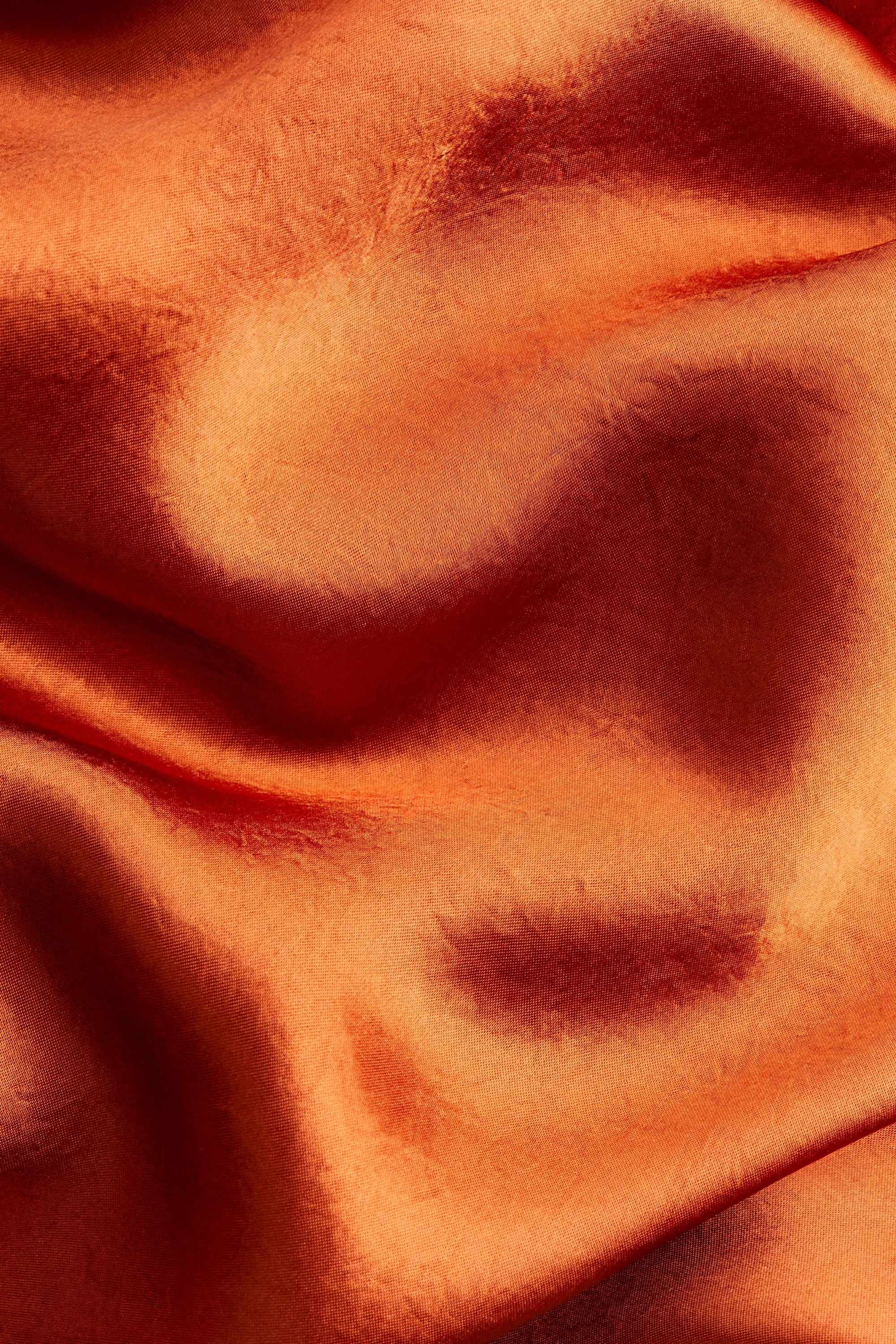Top à encolure bénitier en satin - Orange