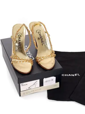 Sandales à talon en cuir et chaînes dorées Prix boutique 1500€ Taille 35,5 — photo 2