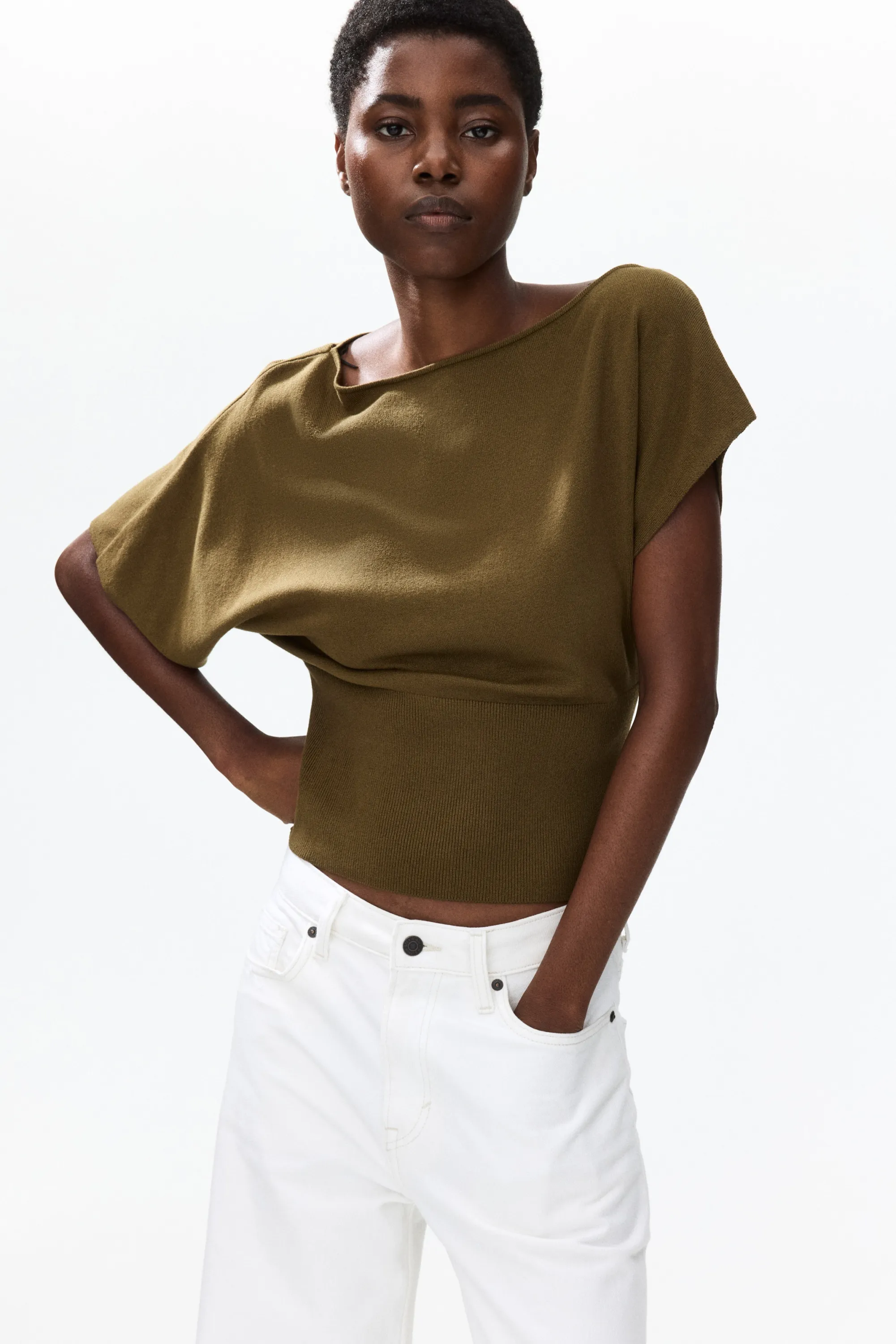 Top asymétrique en maille fine - Vert kaki foncé