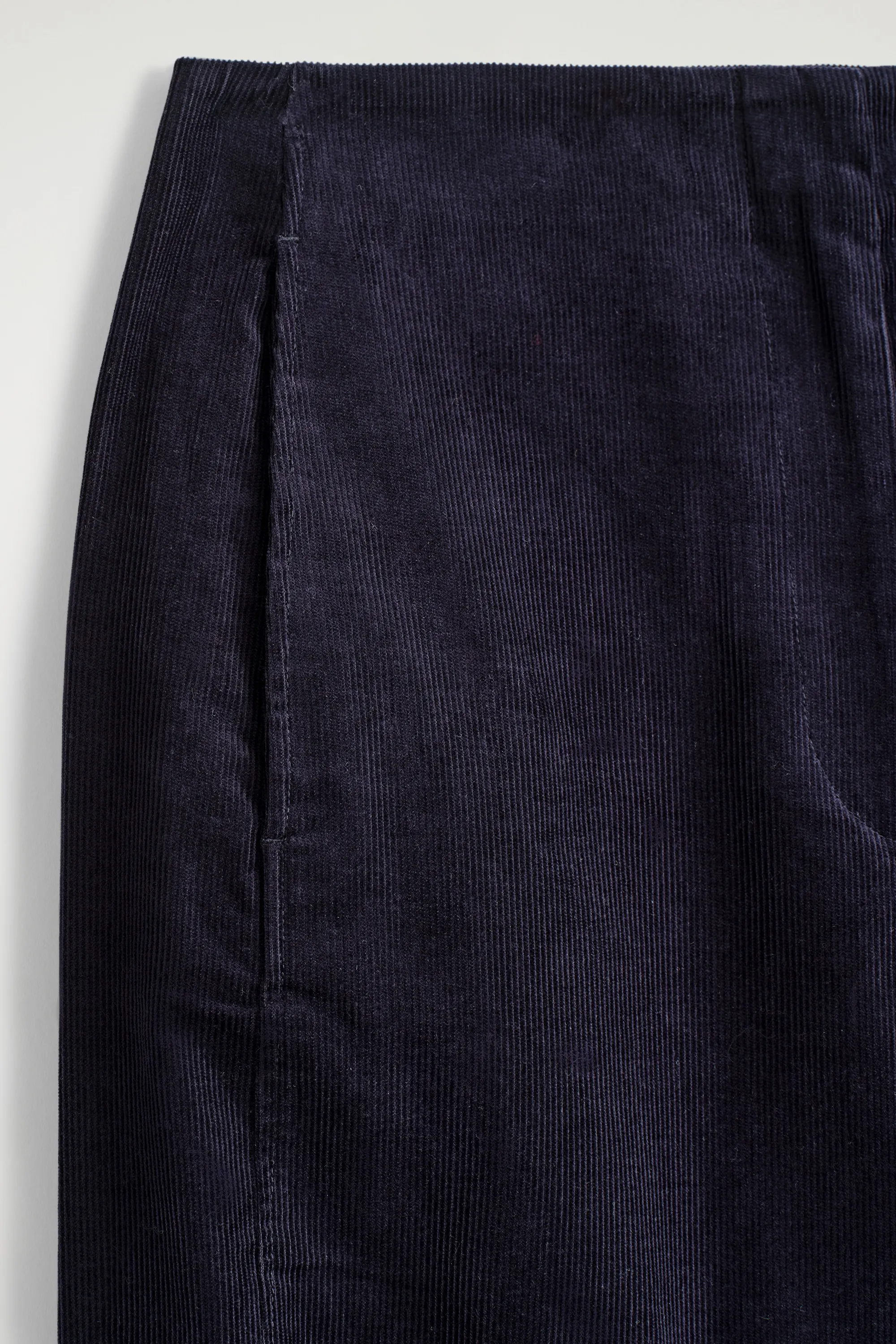 PANTALON BARREL EN VELOURS CÔTELÉ - BLEU MARINE