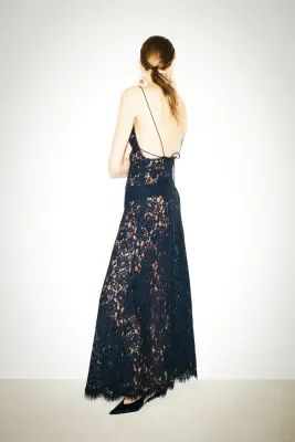 Robe en dentelle avec liens à nouer dans le dos - Noir — photo 4