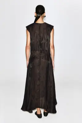 ROBE MIDI EN JACQUARD MOTIF ANIMALIER - BRUN / MOTIF ANIMALIER — photo 3