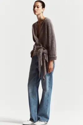 CARDIGAN À COL ROND EN PUR CACHEMIRE BROSSÉ - BEIGE FONCÉ — photo 4