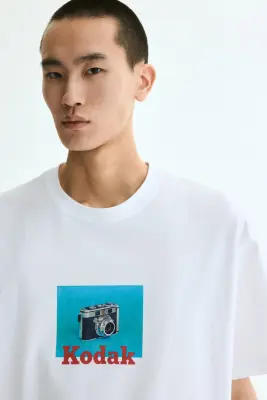 T-shirt Loose Fit - Blanc/Kodak — photo 1
