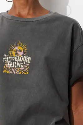 T-shirt message cosmic bloom — photo 5