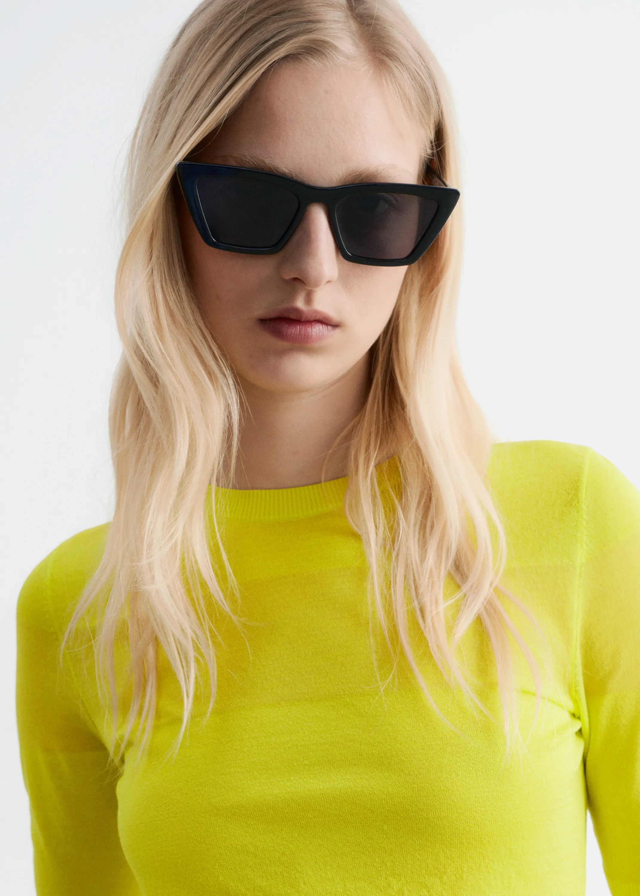 Lunettes de soleil œil de chat angulaires - Noir