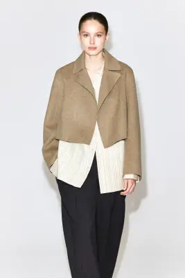 VESTE OVERSIZE COURTE EN LAINE DOUBLE FACE - SABLE — photo 2