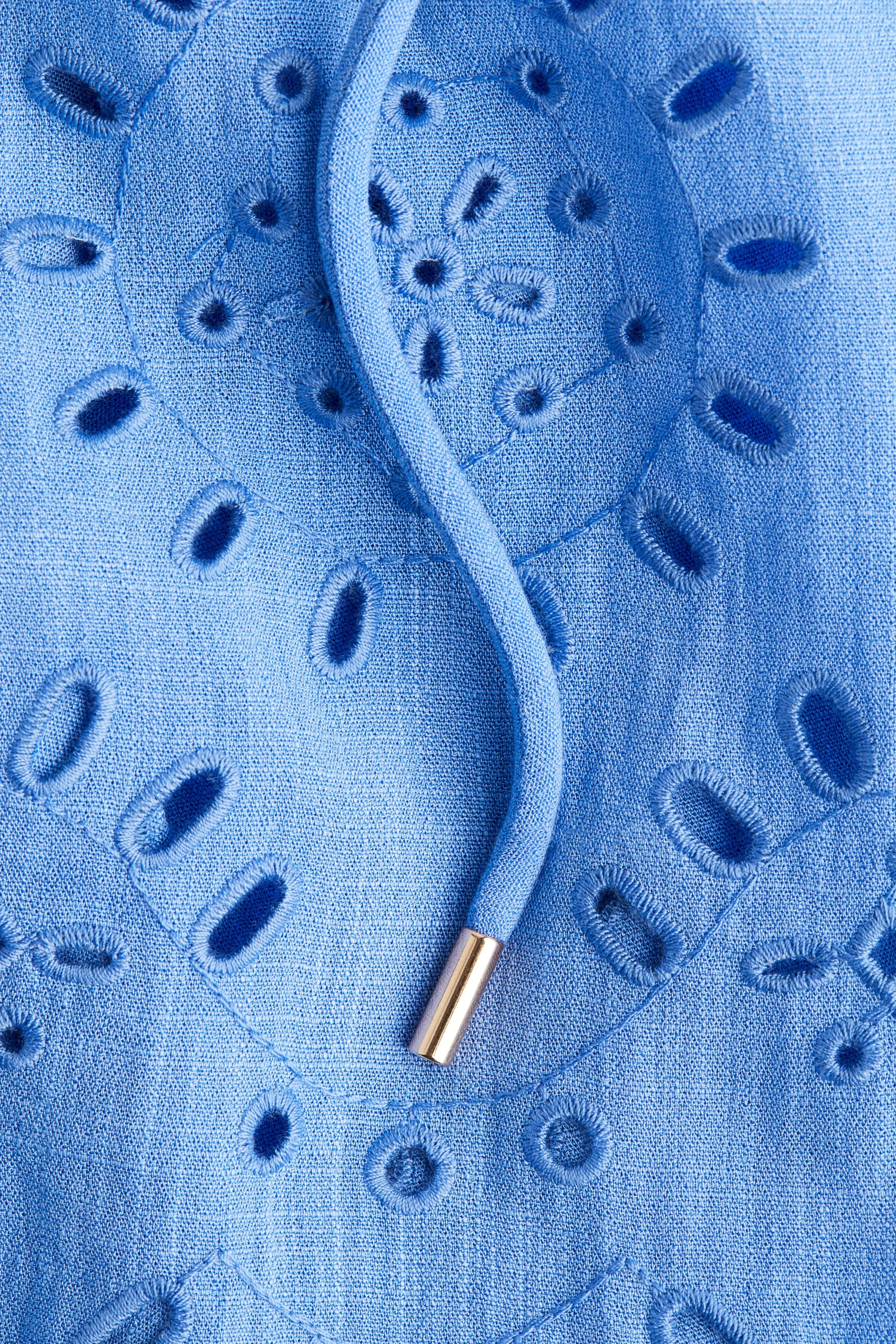 Robe chemise avec broderie anglaise - Bleu
