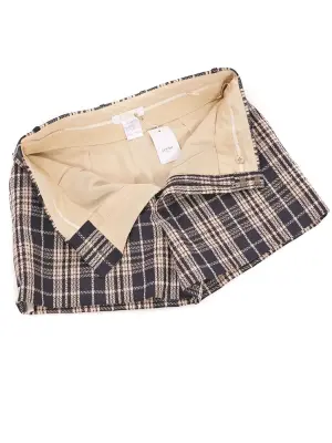 Short en laine imprimé écossais carreaux noir et crème Défilé 2015 Prix boutique 720€ Taille 38/40 — photo 3