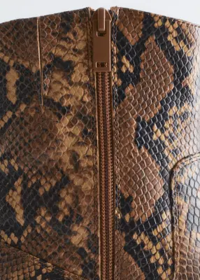 Bottines à petits talons - Motif serpent cognac — photo 4