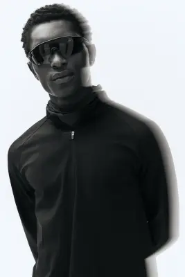 T-shirt de sport midlayer à col zippé ThermoMove™ - Noir — photo 2