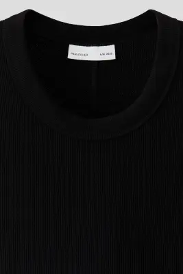T-shirt gaufré Slim Fit en coton - Noir — photo 5