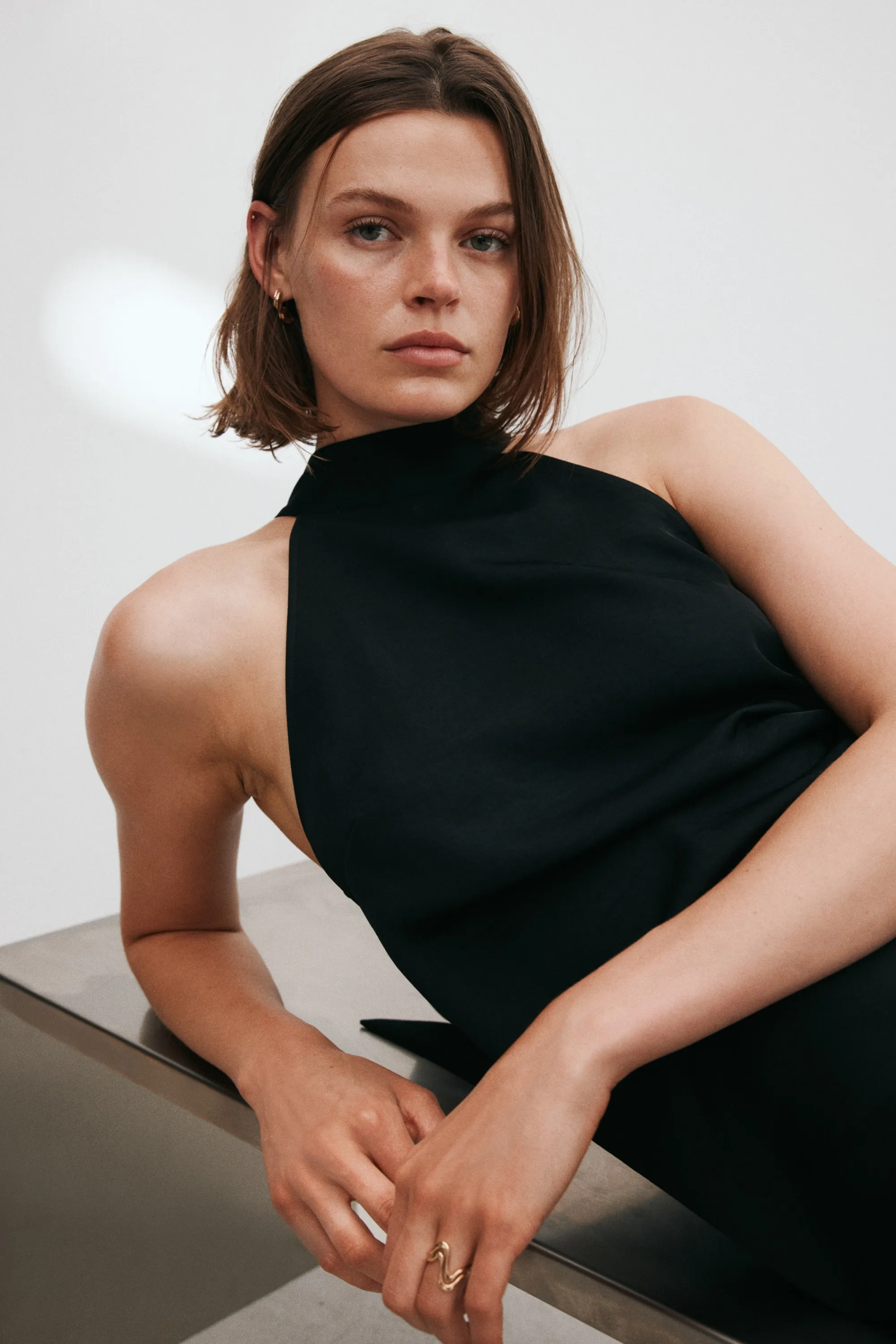 Robe avec détail noué et base en pointes - Noir