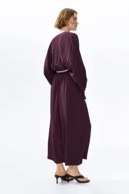 Robe en viscose avec ceinture - Violet prune foncé — photo 4