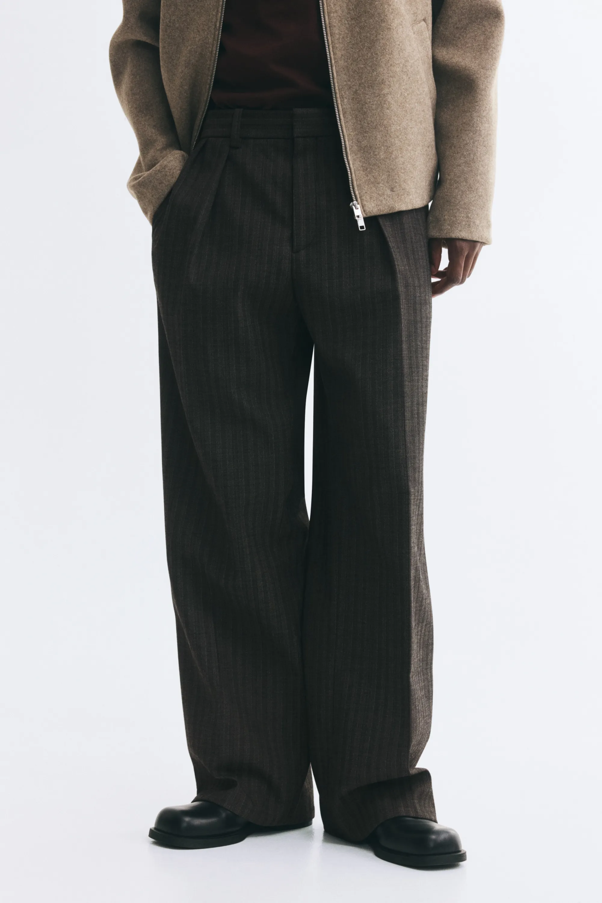 Pantalon chic Loose Fit - Marron/rayé